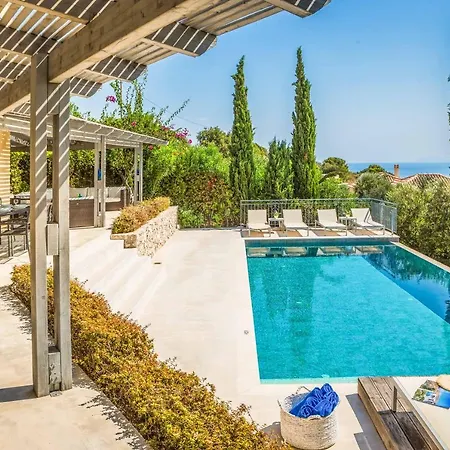 Villa Kaminia Ratzaklíon